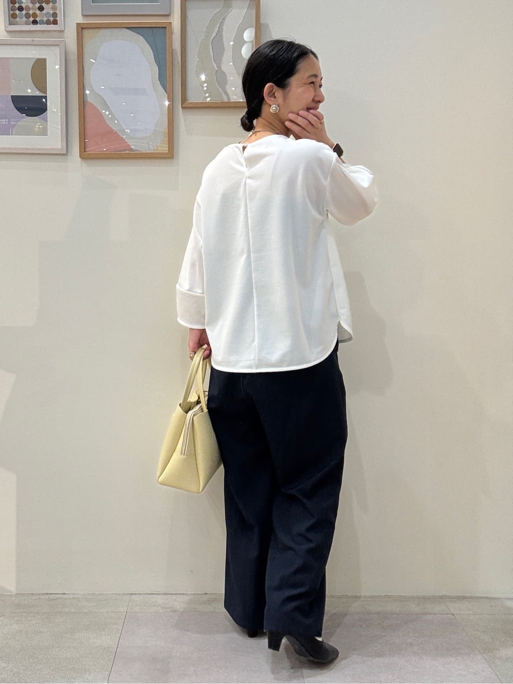 たけぴさんの「SHOO･LA･RUE｜【2点セット/7分袖】ランタンスリーブで女性らしい インせず着られる ネックレス付きブラウス」を使ったコーディネート