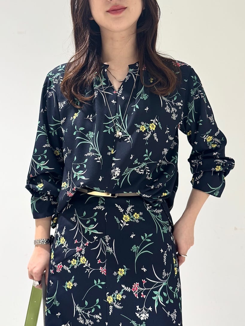 そんさんの「INDIVI｜【花粉付着防止／撥水／UVケア】名品トレンチコート」を使ったコーディネート