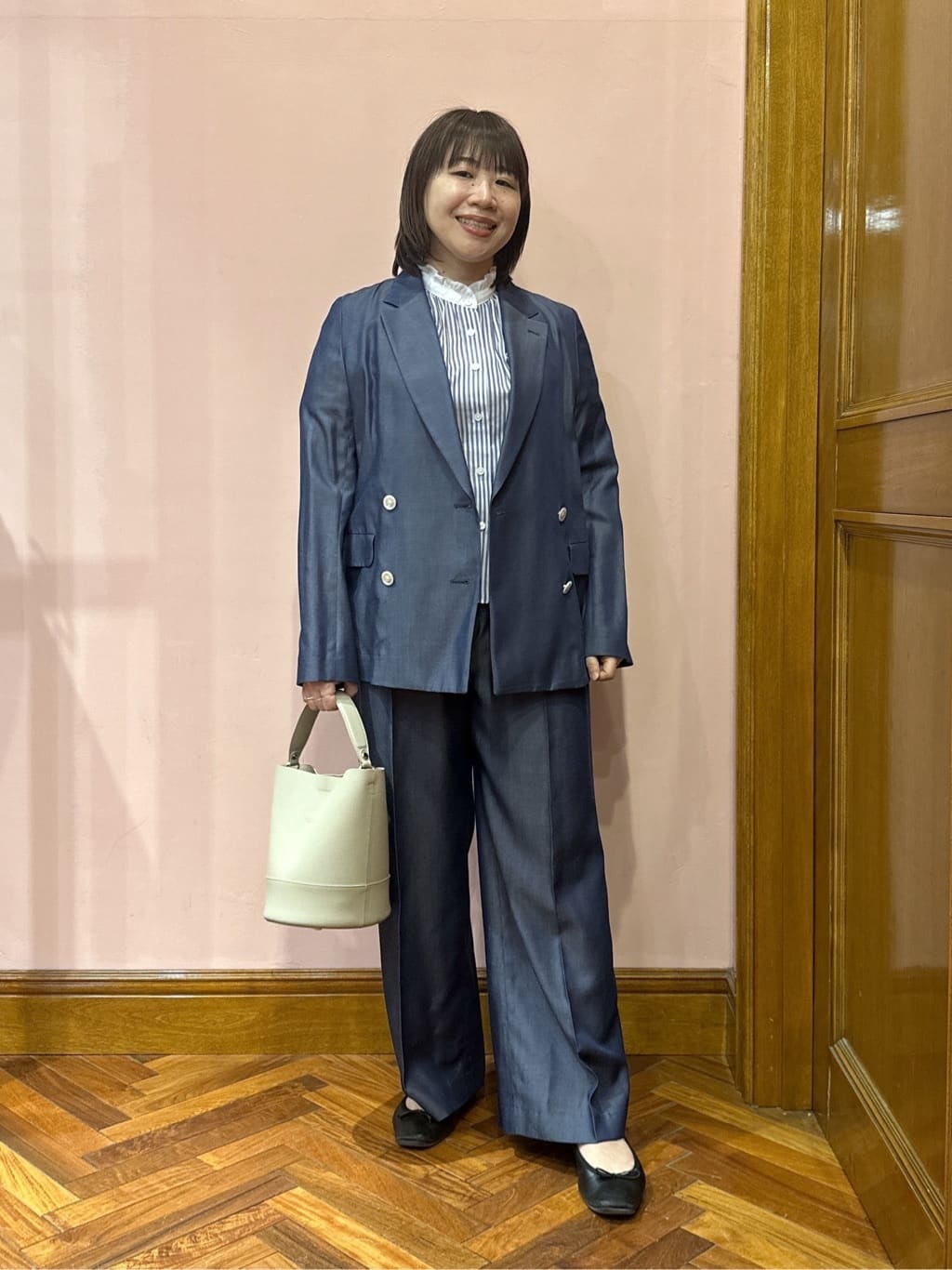 komatsuさんの「DRESSTERIOR｜◆【otonaMUSE5月号掲載/ウォッシャブル】ロンドンストライプクレリックブラウス」を使ったコーディネート