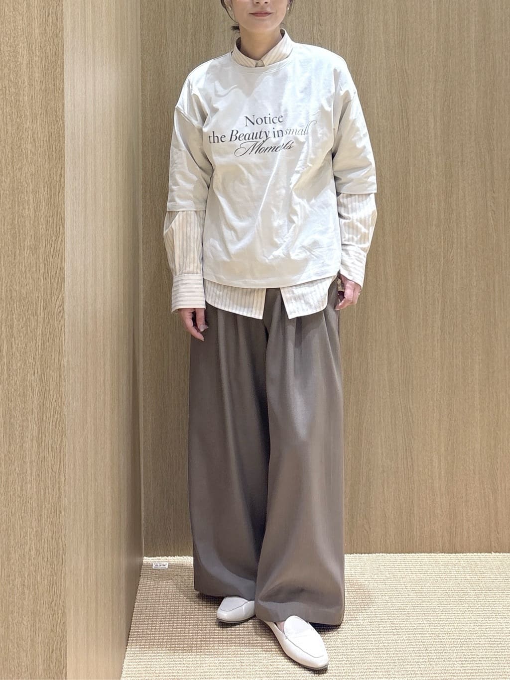 たけねぇさんの「OPAQUE.CLIP｜リラクシーロゴプリントTシャツ【洗濯機OK】」を使ったコーディネート