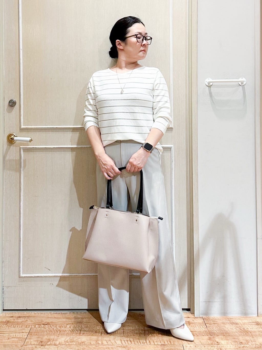 umeさんの「SHOO･LA･RUE｜【高レビュー/洗濯機可/S-LL】さらっと着られる 8分袖Ⅴネックニット」を使ったコーディネート