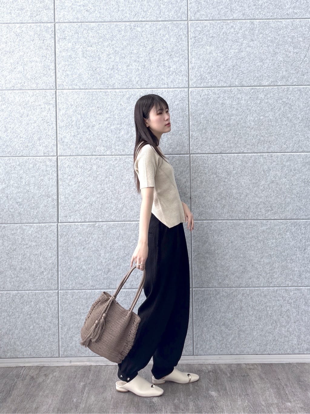 Renoさんの「INDIVI｜【セットアップ可能】リネンミックスジョグパン」を使ったコーディネート