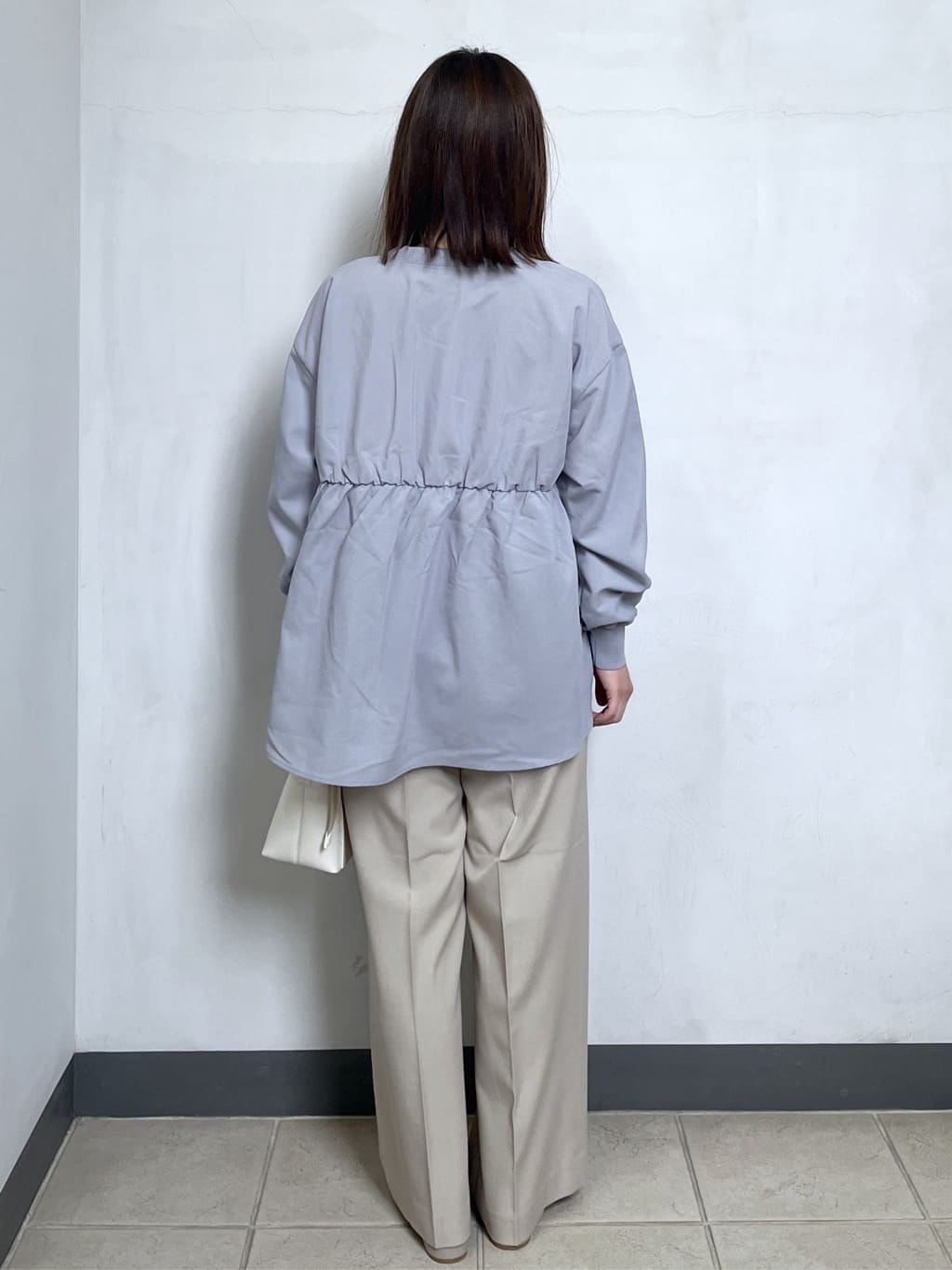 mikiさんの「OPAQUE.CLIP｜ブラウス風Vネックカーディガン【洗濯機OK】」を使ったコーディネート