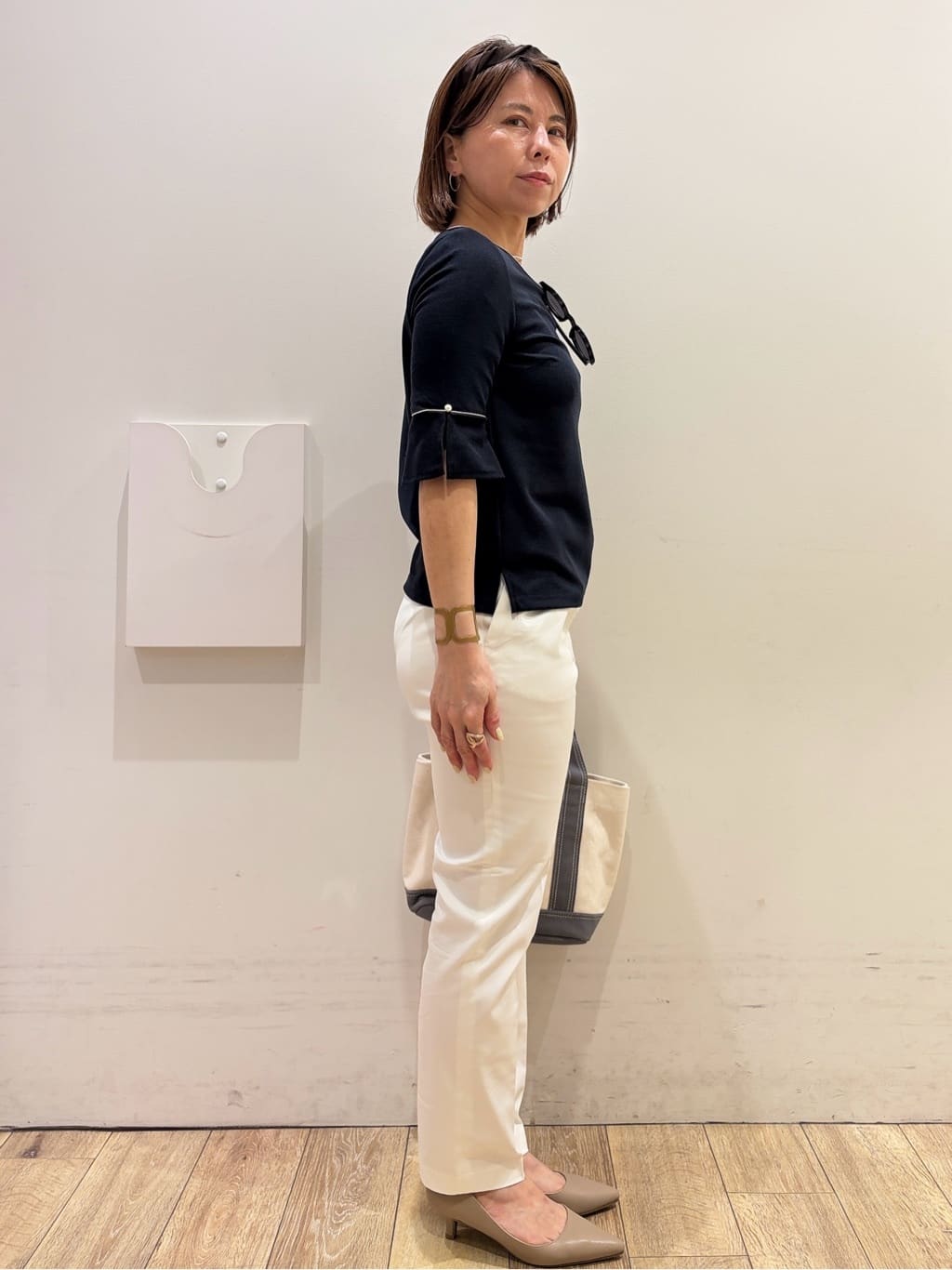 YUKOさんの「index｜【接触冷感／UVケア】フレアスリーブバイカラートップス《洗濯機OK》」を使ったコーディネート