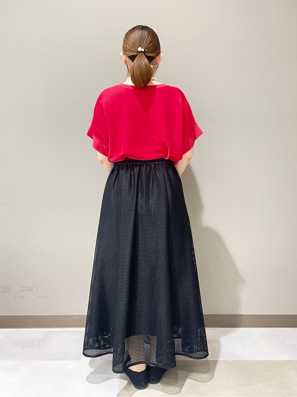 Tomoさんの「UNTITLED｜【定番人気/はっ水/洗える】タスランショートトレンチコート」を使ったコーディネート