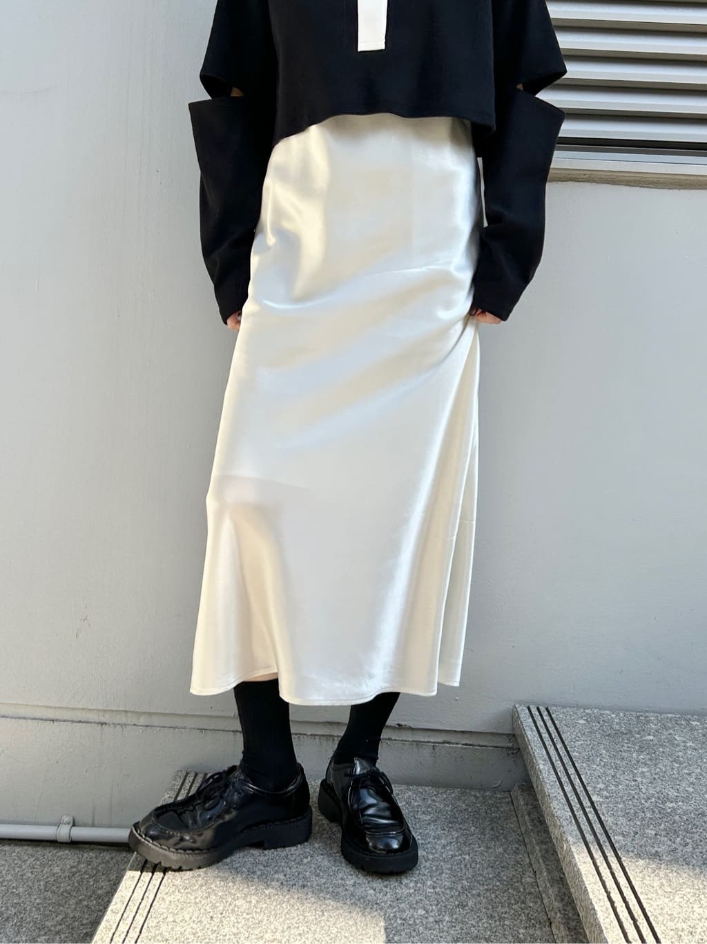 harunaさんの「CODE A｜cropped lager tee」を使ったコーディネート