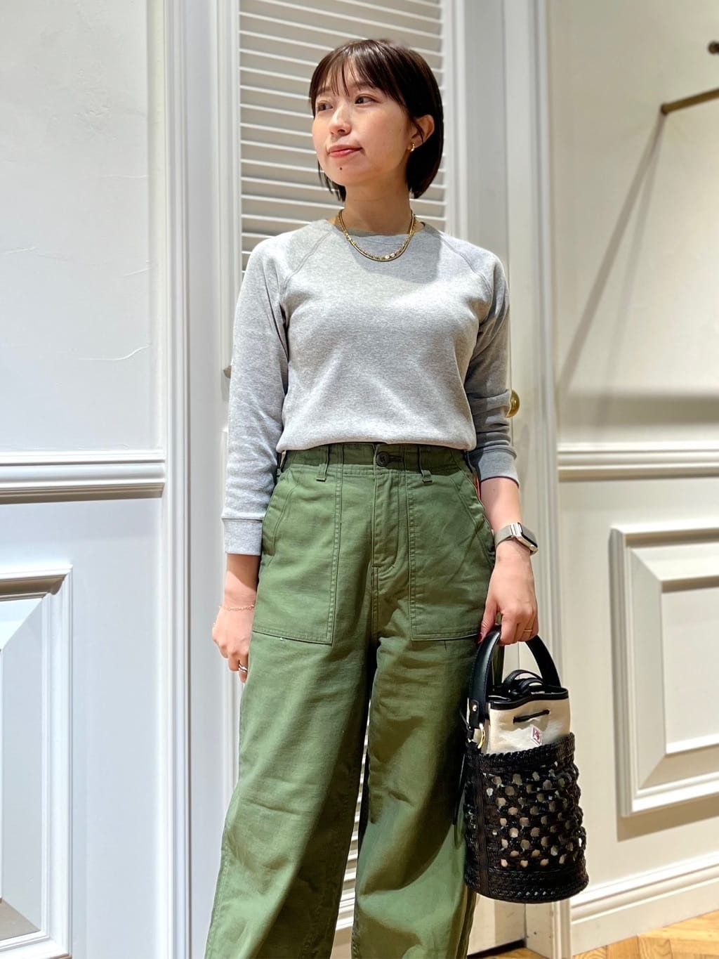 つじ まこさんの「DRESSTERIOR｜◆【otonaMUSE5月号掲載/3WAY】メッシュ＆キャンバス バケツBAG」を使ったコーディネート
