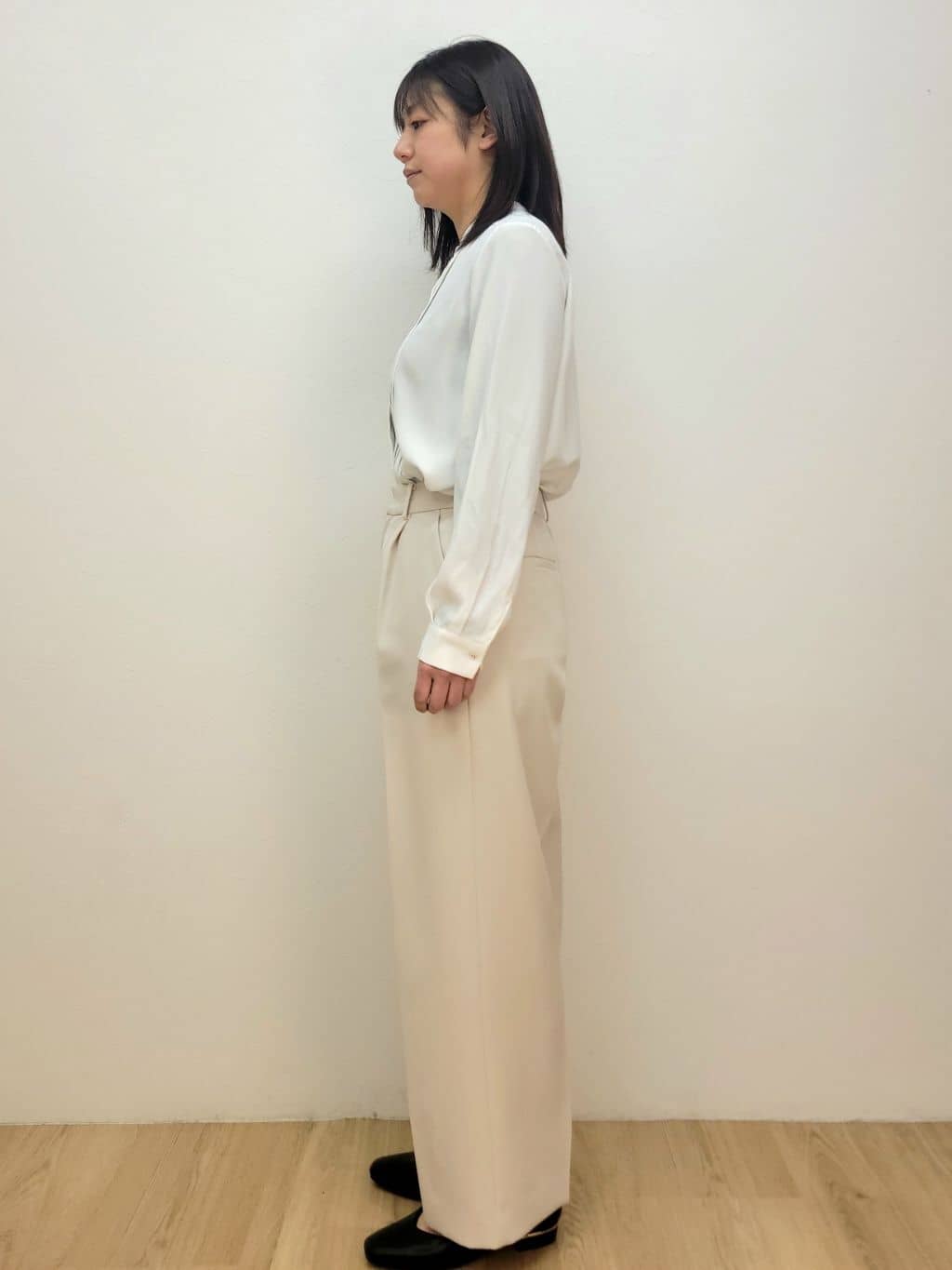LISAさんの「OPAQUE.CLIP｜金ボタンダブルブレストテーラードジャケット／セットアップ対応【洗える】」を使ったコーディネート