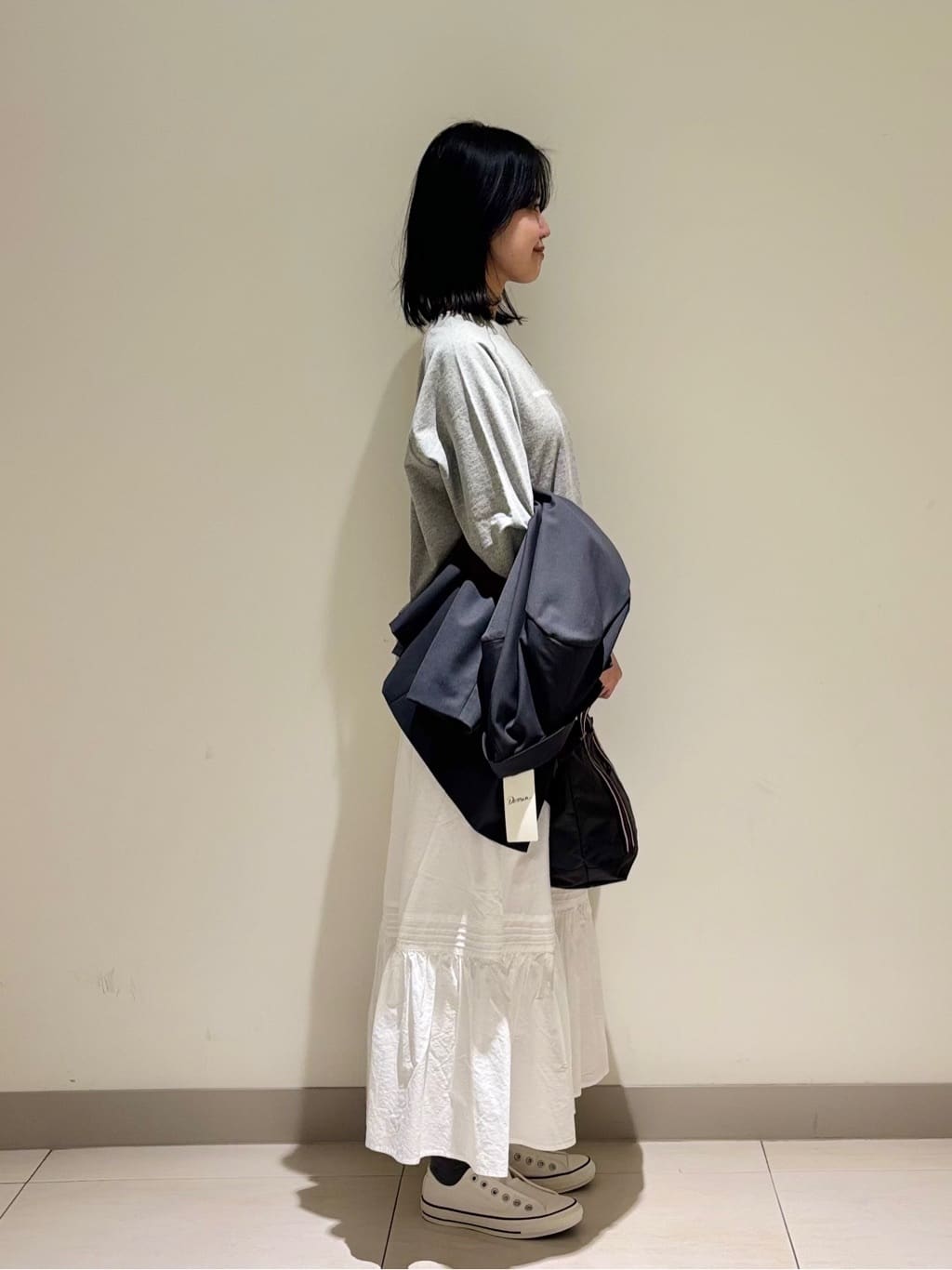 mayuさんの「Dessin｜【洗える】ラグラン切り替えミニロゴカットソー」を使ったコーディネート