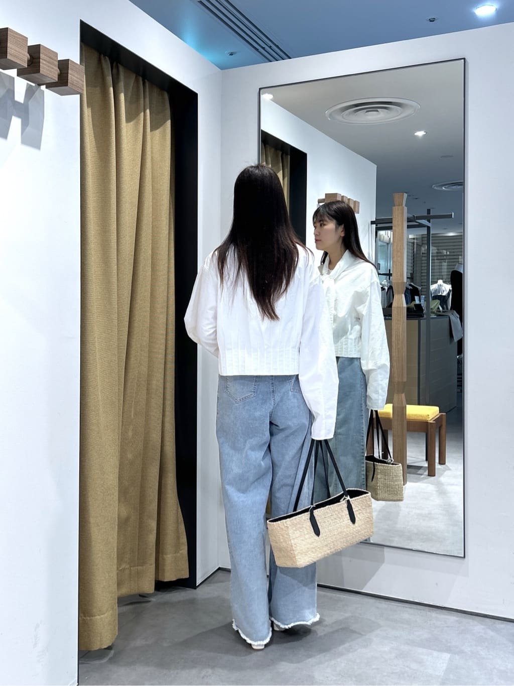 Renoさんの「INDIVI｜ボウタイシャツブルゾン」を使ったコーディネート