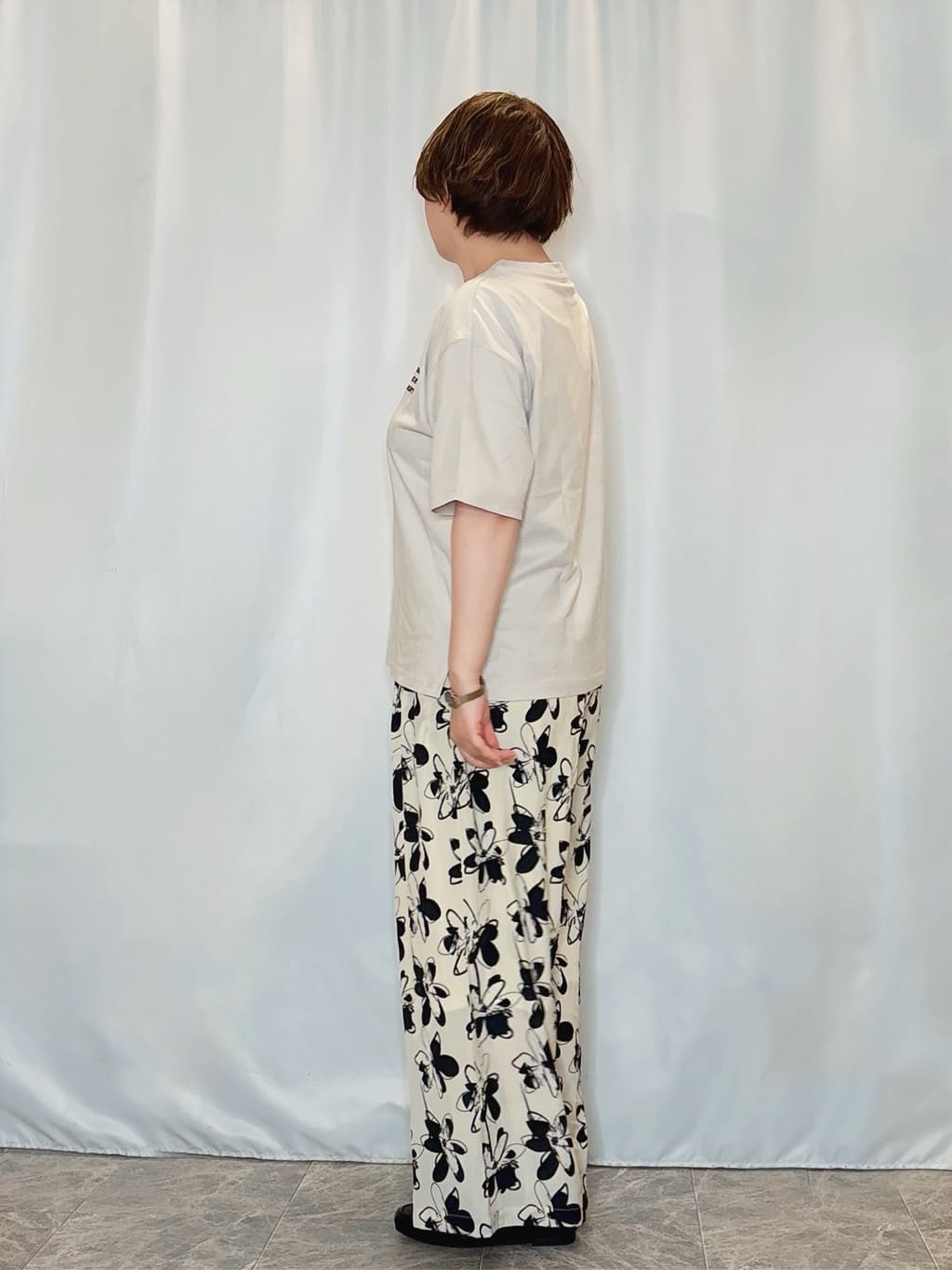たみさんの「SHOO･LA･RUE｜【S-LL/体型カバー/Aライン】身体のラインを拾いにくい シアーシャツカーディガン」を使ったコーディネート