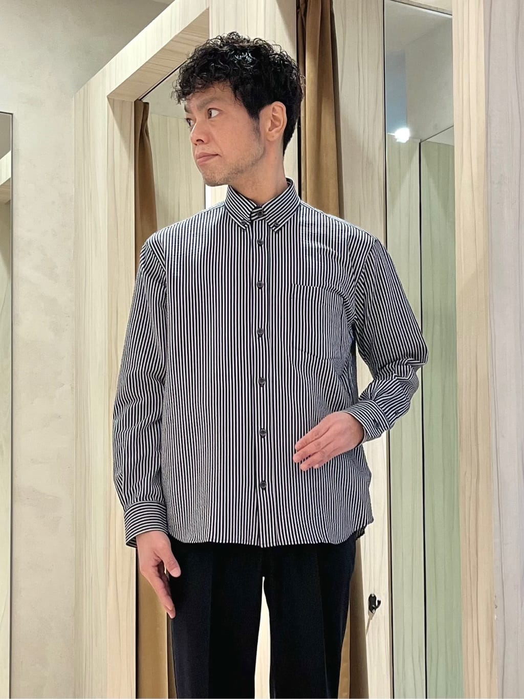 URAさんの「TAKEO KIKUCHI｜【抗菌防臭】バーズアイメッシュノーカラージャケット」を使ったコーディネート