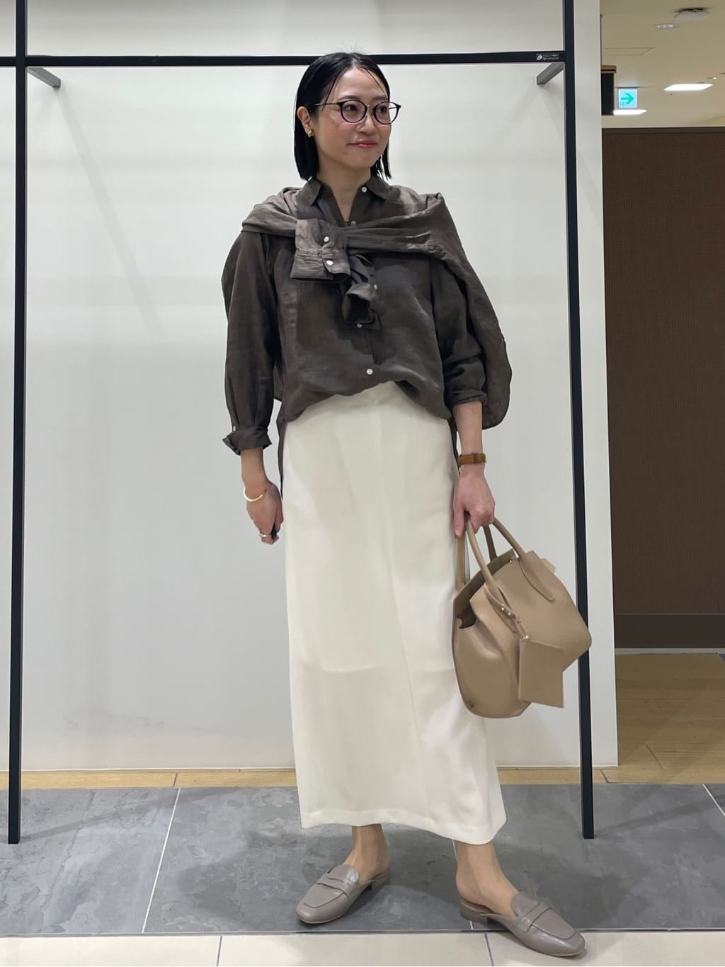 shihoさんの「INDIVI｜【接触冷感／2WAY】カシュクールリネンシャツ」を使ったコーディネート