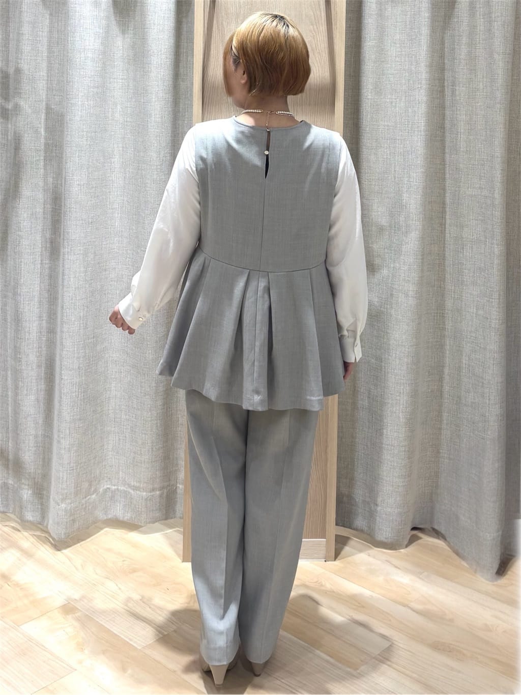  𝐦𝐢𝐨 さんの「grove｜【マシンウォッシュ/防シワ】ダブルテーラードジャケット【着回しカセット】」を使ったコーディネート