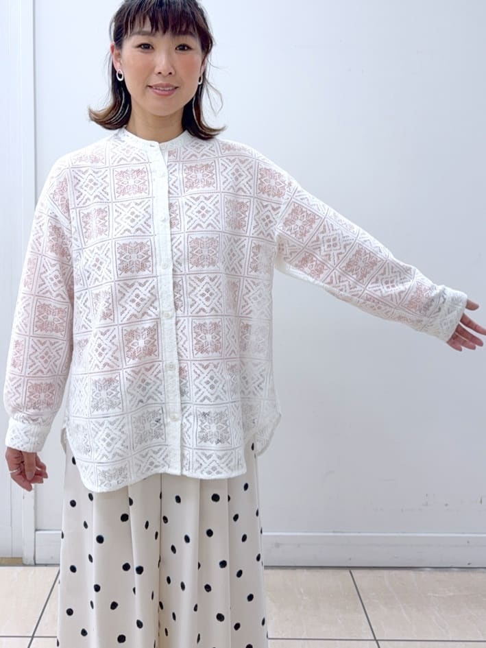 Osawaさんの「Dessin｜【洗える】スクエアレースノーカラーシャツ」を使ったコーディネート