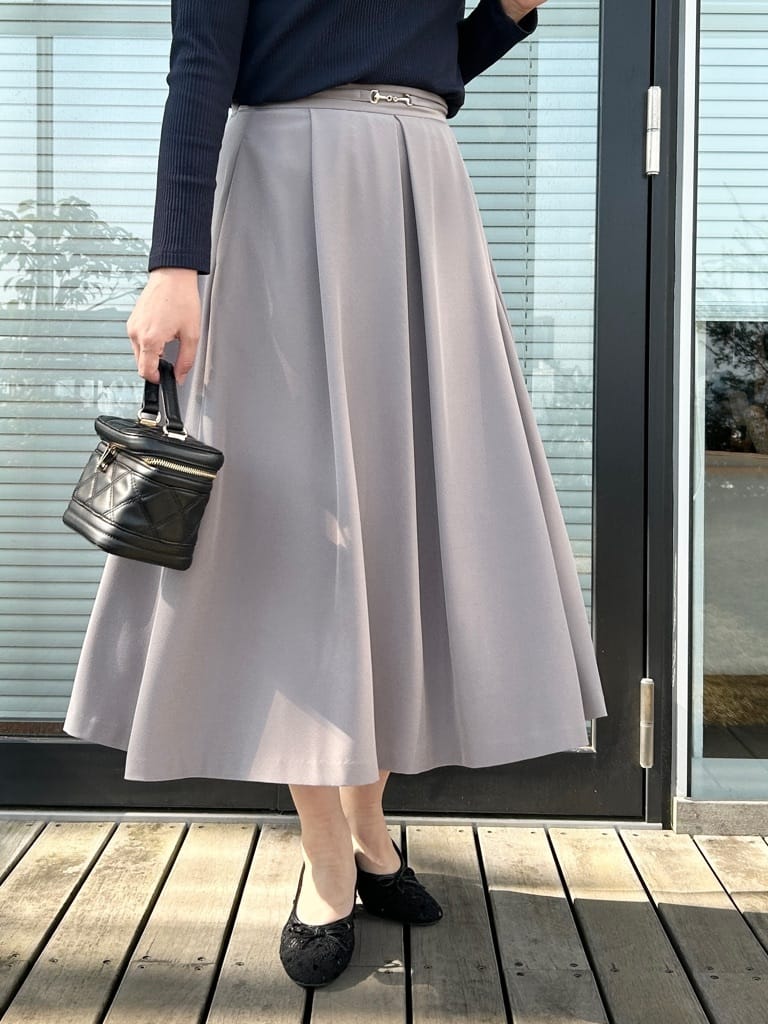 shinoさんの「Couture brooch｜【洗える】ハートネック テレコプルオーバー」を使ったコーディネート