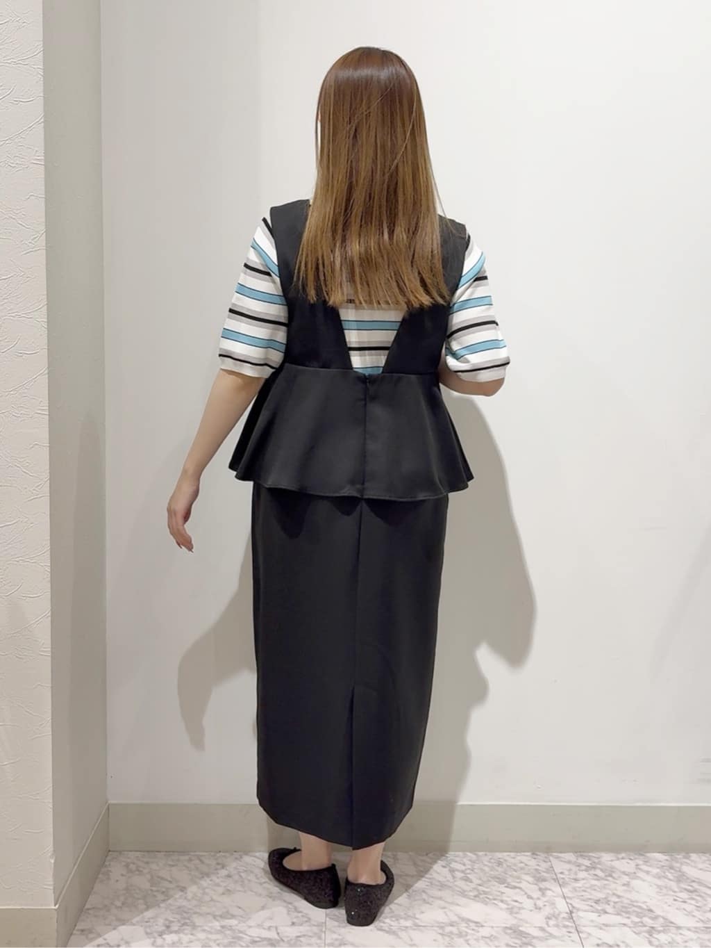 しかっちさんの「grove｜【シリーズ累計36万枚/UVカット・ひんやり・洗濯機OK】やわらかドライタッチ 五分袖クルーネックニ」を使ったコーディネート