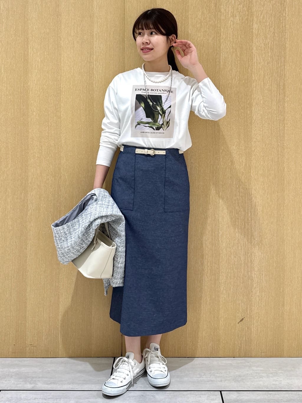 nanaさんの「UNTITLED｜【きれいめカジュアル】ツイードカラーレスジレ」を使ったコーディネート