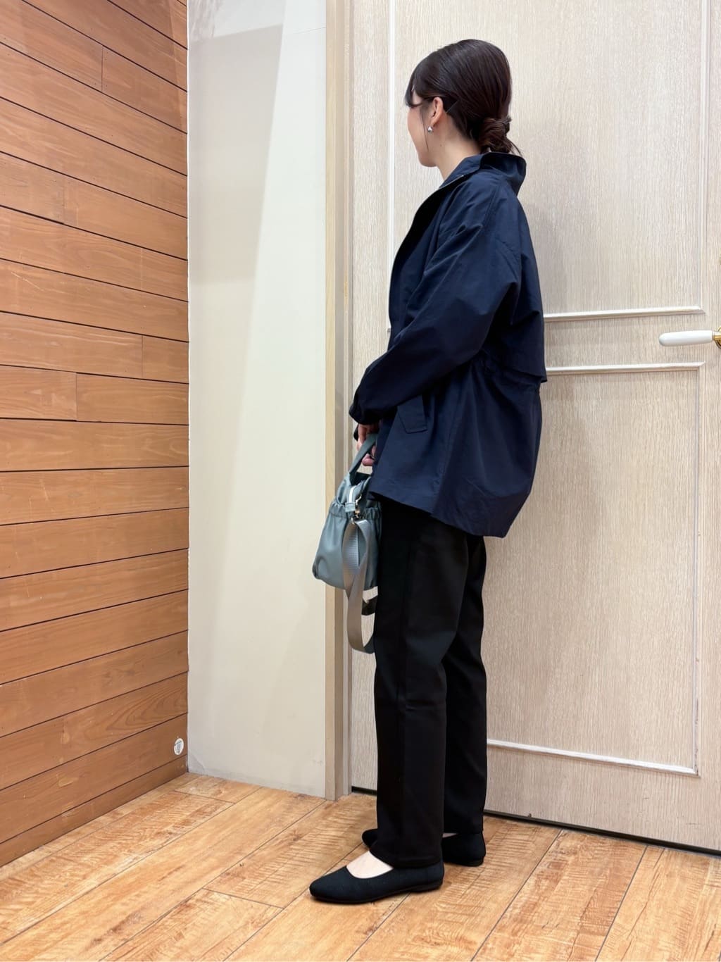 なみさんの「SHOO･LA･RUE｜【洗濯機可/SS-LL】すらっときれい見え 大人のストレッチストレートパンツ」を使ったコーディネート