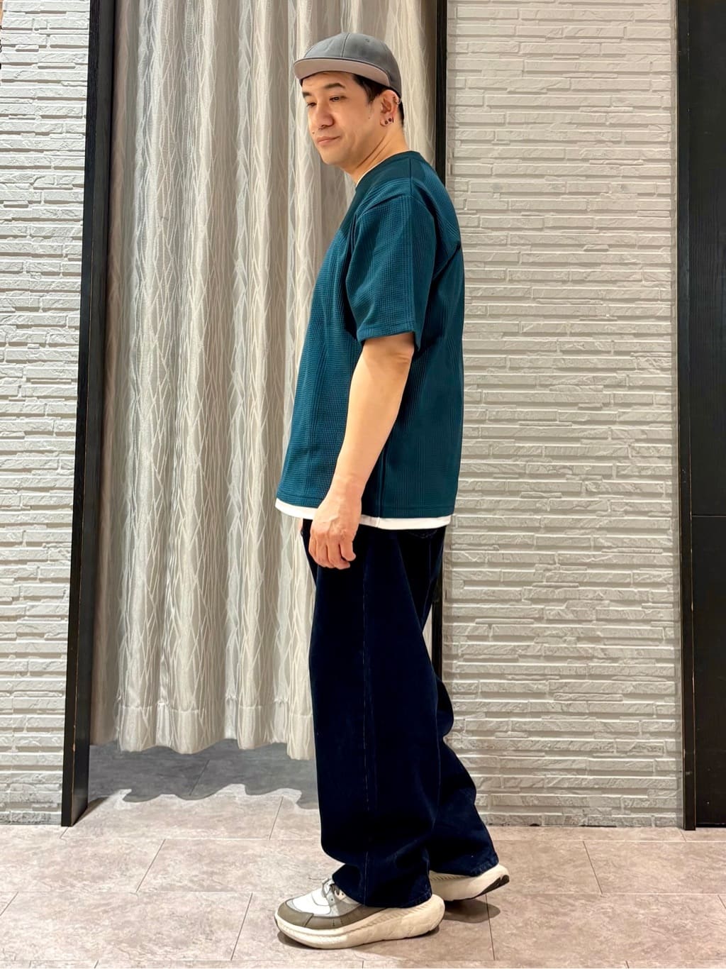 Pーyamaさんの「THE SHOP TK｜【ラクして決まる！】レイヤード風半袖Tシャツ　洗濯機OK」を使ったコーディネート