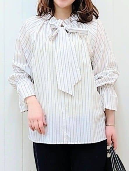 itoさんの「Dessin｜【洗える】フリルボウタイストライプブラウス」を使ったコーディネート