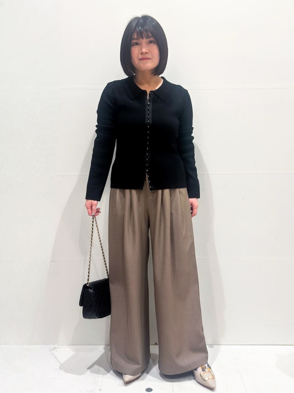Minさんの「OPAQUE.CLIP｜ポロ衿ホック使いリブニットカーディガン【洗濯機OK】」を使ったコーディネート