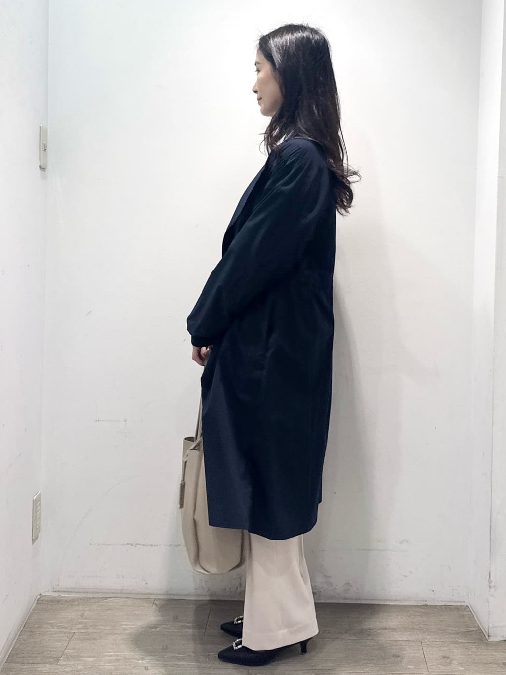yuicciさんの「OPAQUE.CLIP｜ヴィンテージクロスノーカラーロングコート【洗濯機OK／ストレッチ／イージーアイロン】」を使ったコーディネート