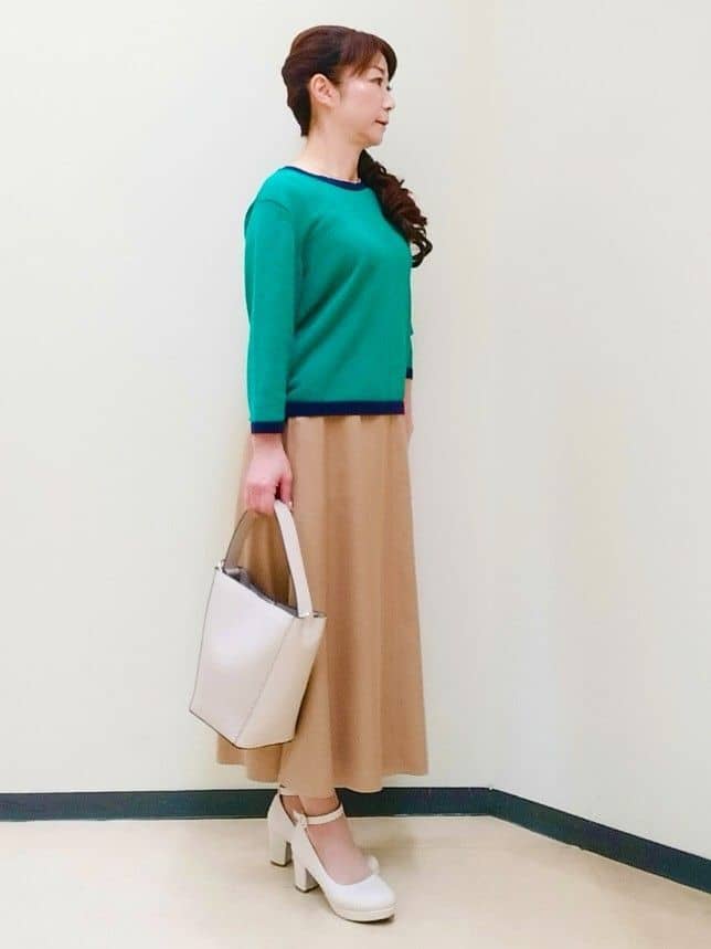 花さんの「Reflect｜【アンサンブル可】バイカラーカーディガン」を使ったコーディネート