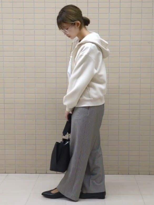 ひまりさんの「Reflect｜【至福の履き心地】&rsquo;26春夏やみつきフラットパンプス」を使ったコーディネート