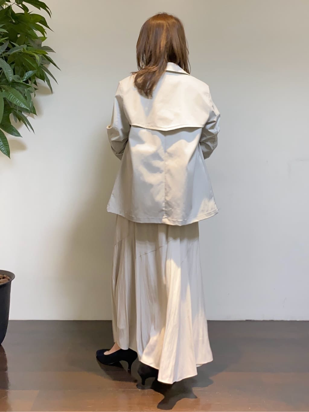 tomoさんの「UNTITLED｜【定番人気/はっ水/洗える】タスランショートトレンチコート」を使ったコーディネート