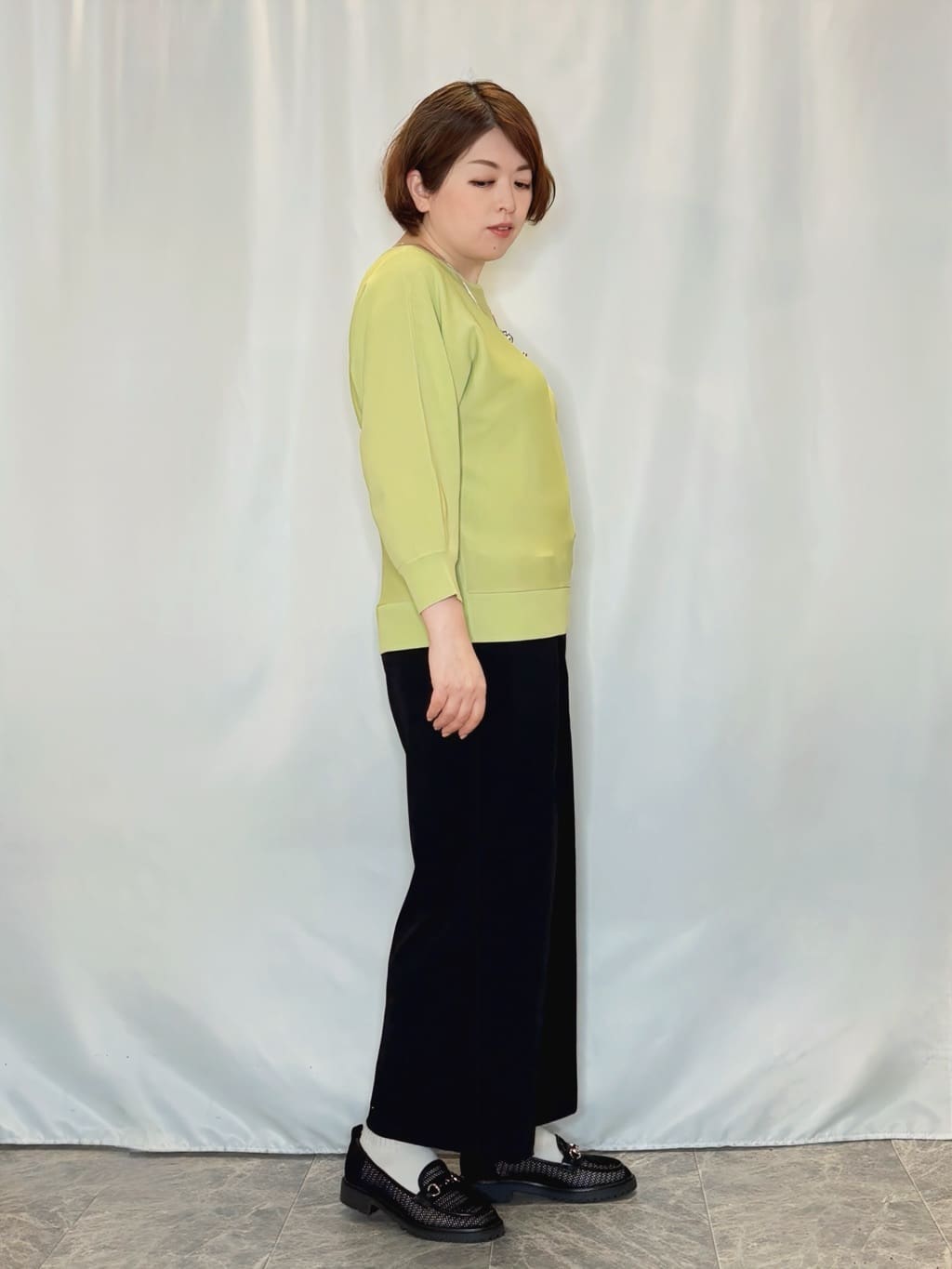 たみさんの「SHOO･LA･RUE｜【洗濯機可/S-LL】さらりと軽やか インせず着られる すっきり見えドルマンニット」を使ったコーディネート