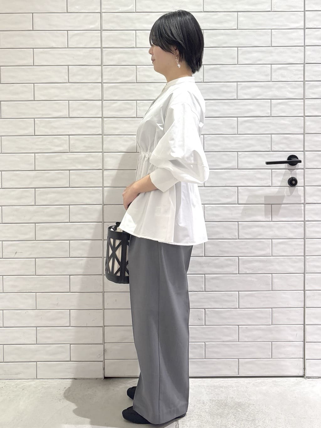 ayumiさんの「OPAQUE.CLIP｜ストライプペプラムデザインブラウス【洗濯機OK】」を使ったコーディネート