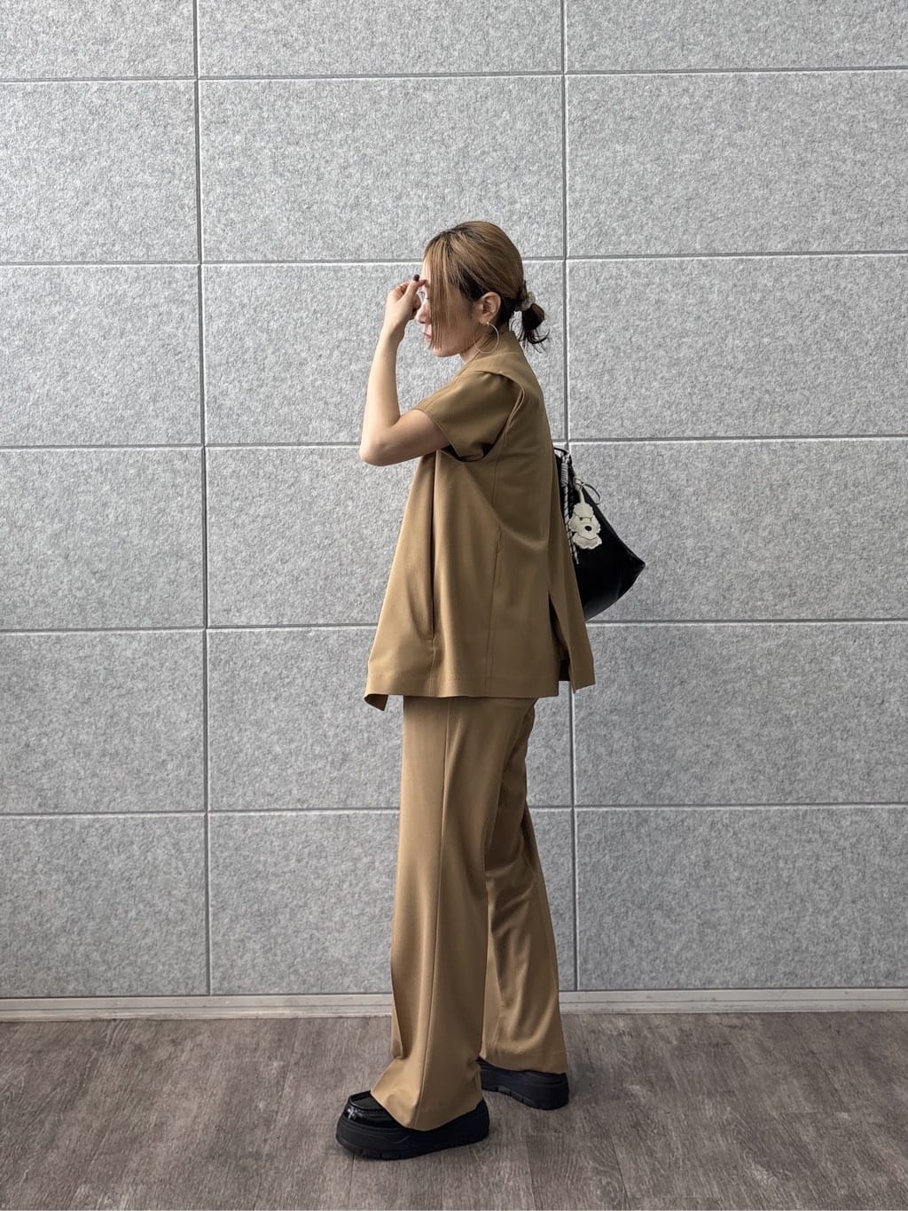 kotakiさんの「INDIVI｜Comfy SET UP｜ベルテッドジレ【セットアップ対応／通勤／カセット服／接触冷感／UVカット】」を使ったコーディネート