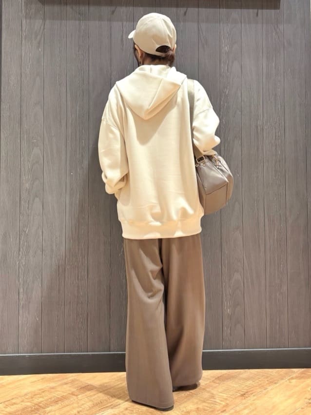 meiさんの「SHOO･LA･RUE｜【S-LL/洗濯機可】着こなしいろいろ 首元すっきりボートネック ボーダーロンT」を使ったコーディネート