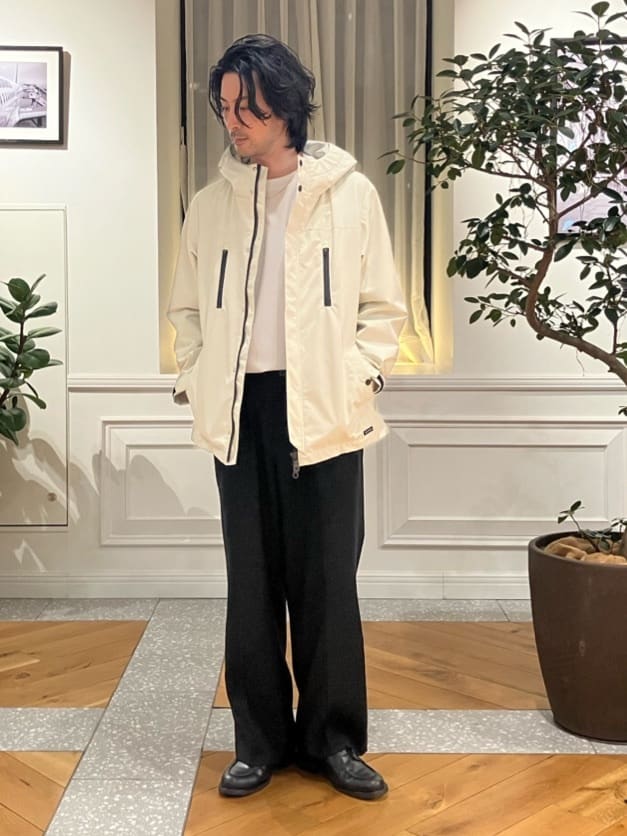 junyaさんの「DRESSTERIOR｜【防水/透湿素材/ウォッシャブル】ウォータープルーフ マウンテンパーカー」を使ったコーディネート