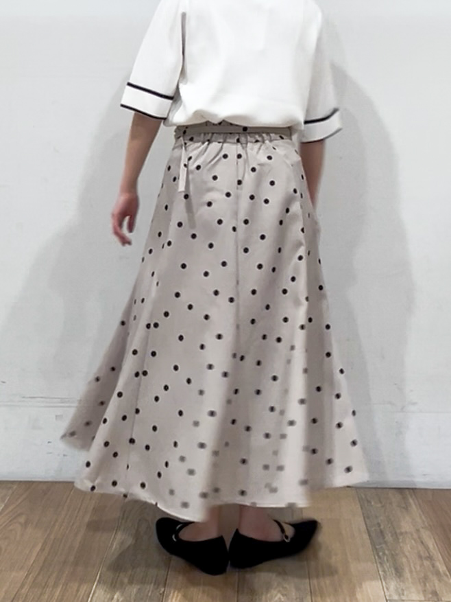 山さんさんの「grove｜新色追加！【シリーズ累計36万枚/名品ニット】やわらかドライタッチ 袖メッシュ編みニット」を使ったコーディネート