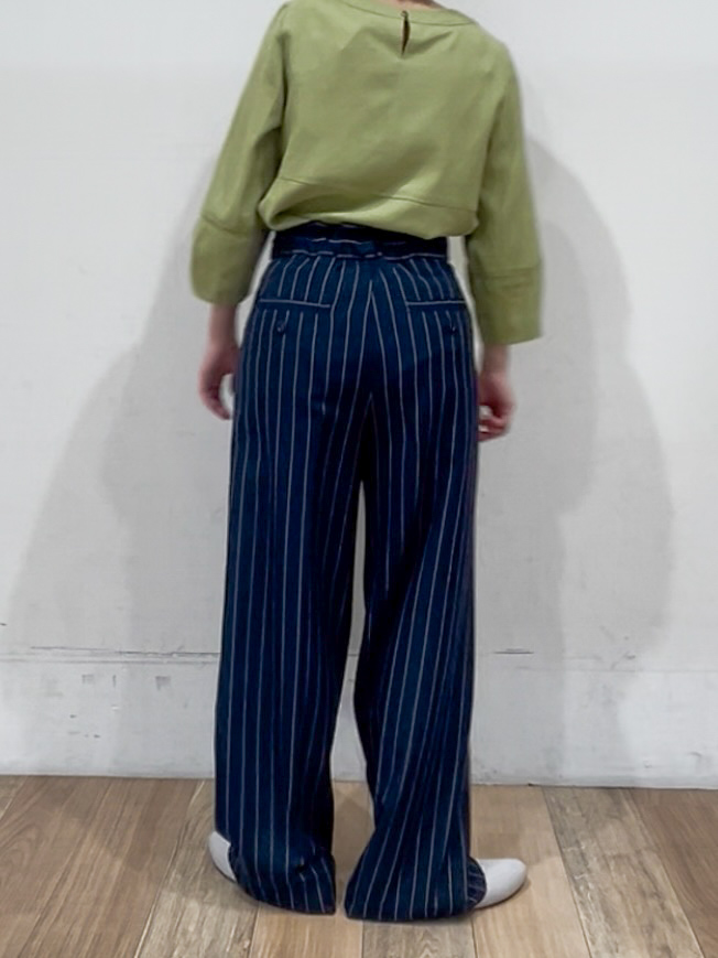 山さんさんの「grove｜【UVカット・体型カバーも叶う】麻調メッシュランタンスリーブブラウス」を使ったコーディネート