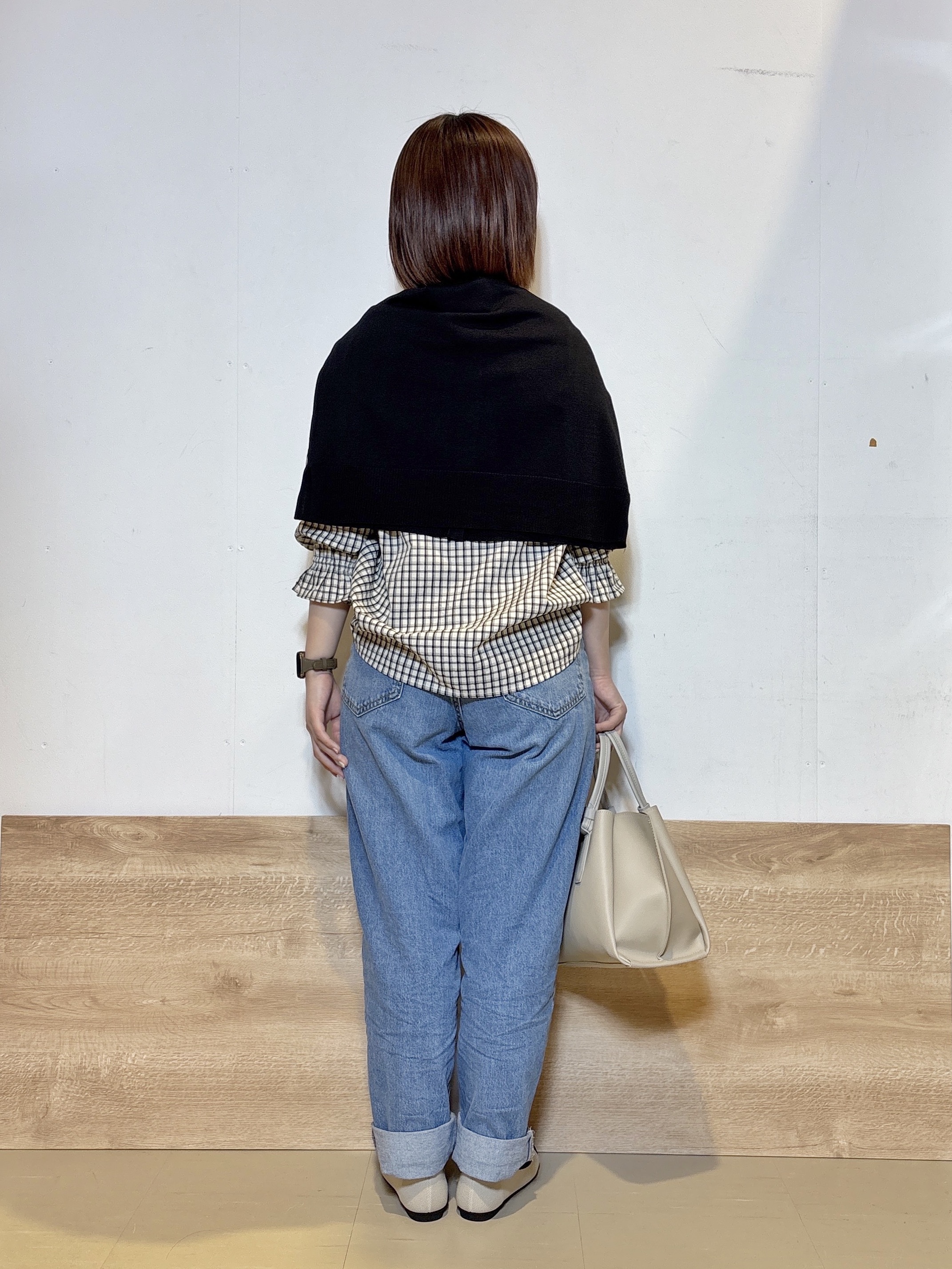 るねさんの「SHOO･LA･RUE｜【SHOO・LA・RUE DENIM】大人のきれいめカジュアルに デニムテーパードパンツ」を使ったコーディネート
