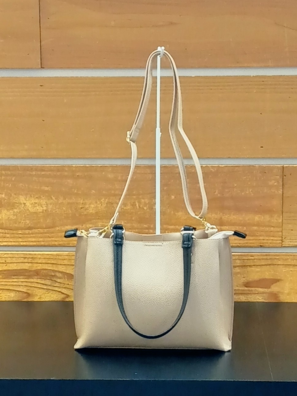 Haruさんの「SHOO･LA･RUE｜【軽量/2WAY】ふわっと軽いミニトートバッグ」を使ったコーディネート