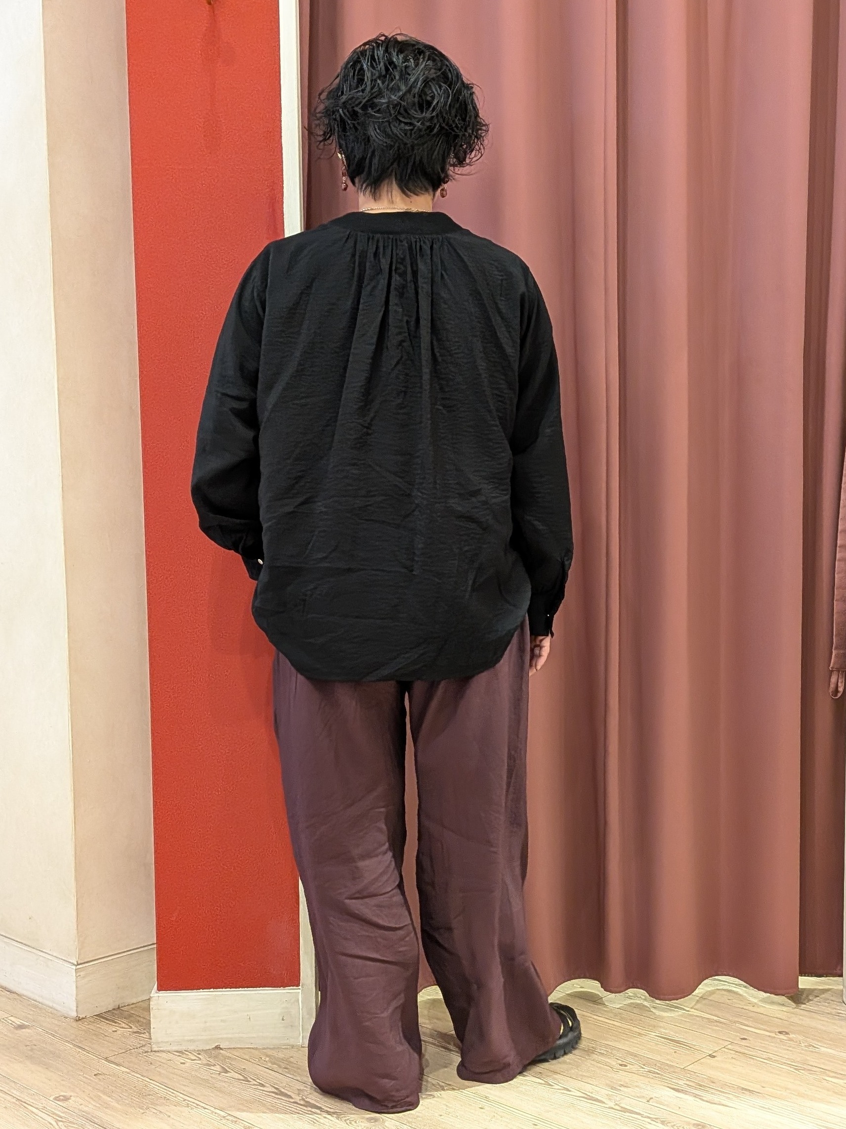 cameさんの「SHOO･LA･RUE｜【洗濯機可/S-LL】大きめポケットが目を引く さらさらイージーワイドベイカーパンツ」を使ったコーディネート