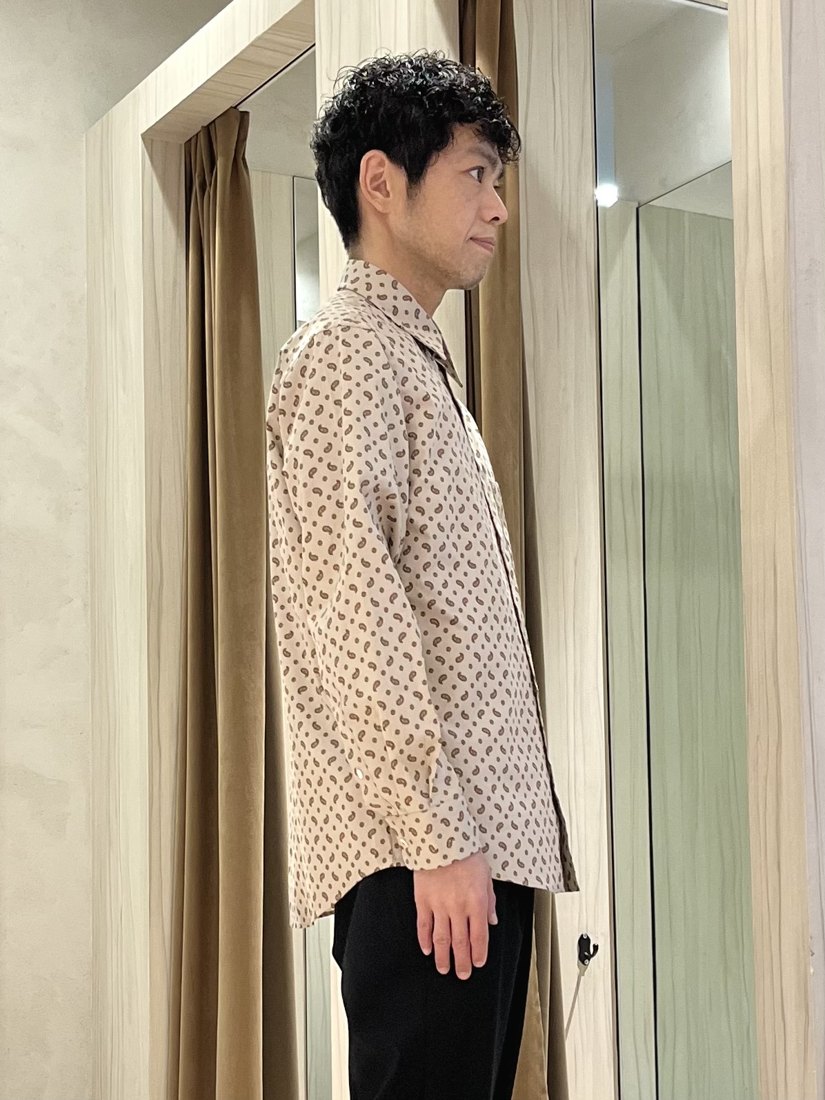 URAさんの「TAKEO KIKUCHI｜【BOWLER HAT LABEL】小紋ペイズリープリント 長袖シャツ」を使ったコーディネート