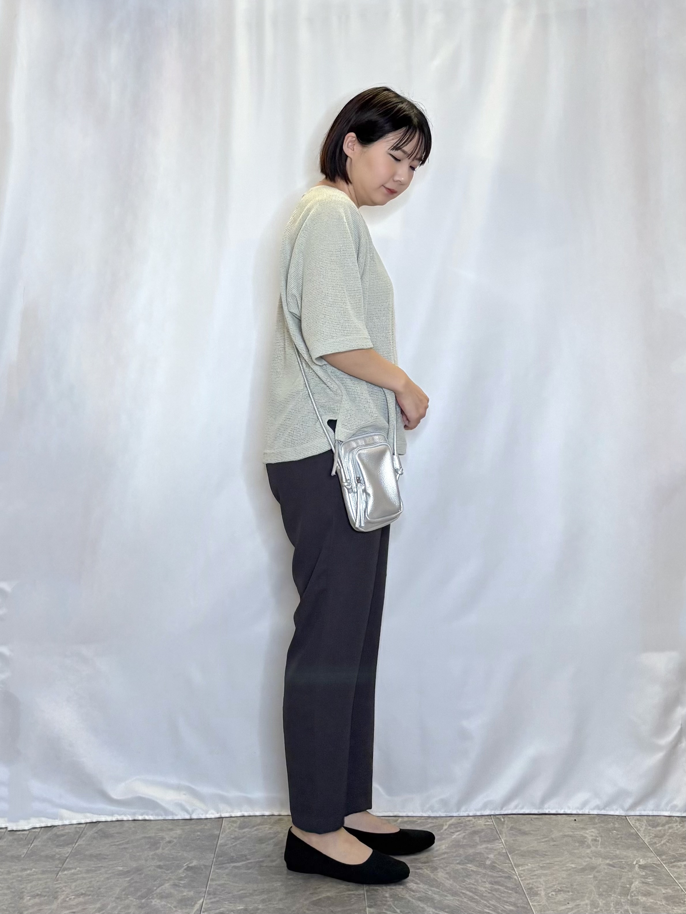 ネリさんの「SHOO･LA･RUE｜【ひんやり/UV/SS-3L/セットアップ可】さらさらぷるん イージーテーパードパンツ」を使ったコーディネート