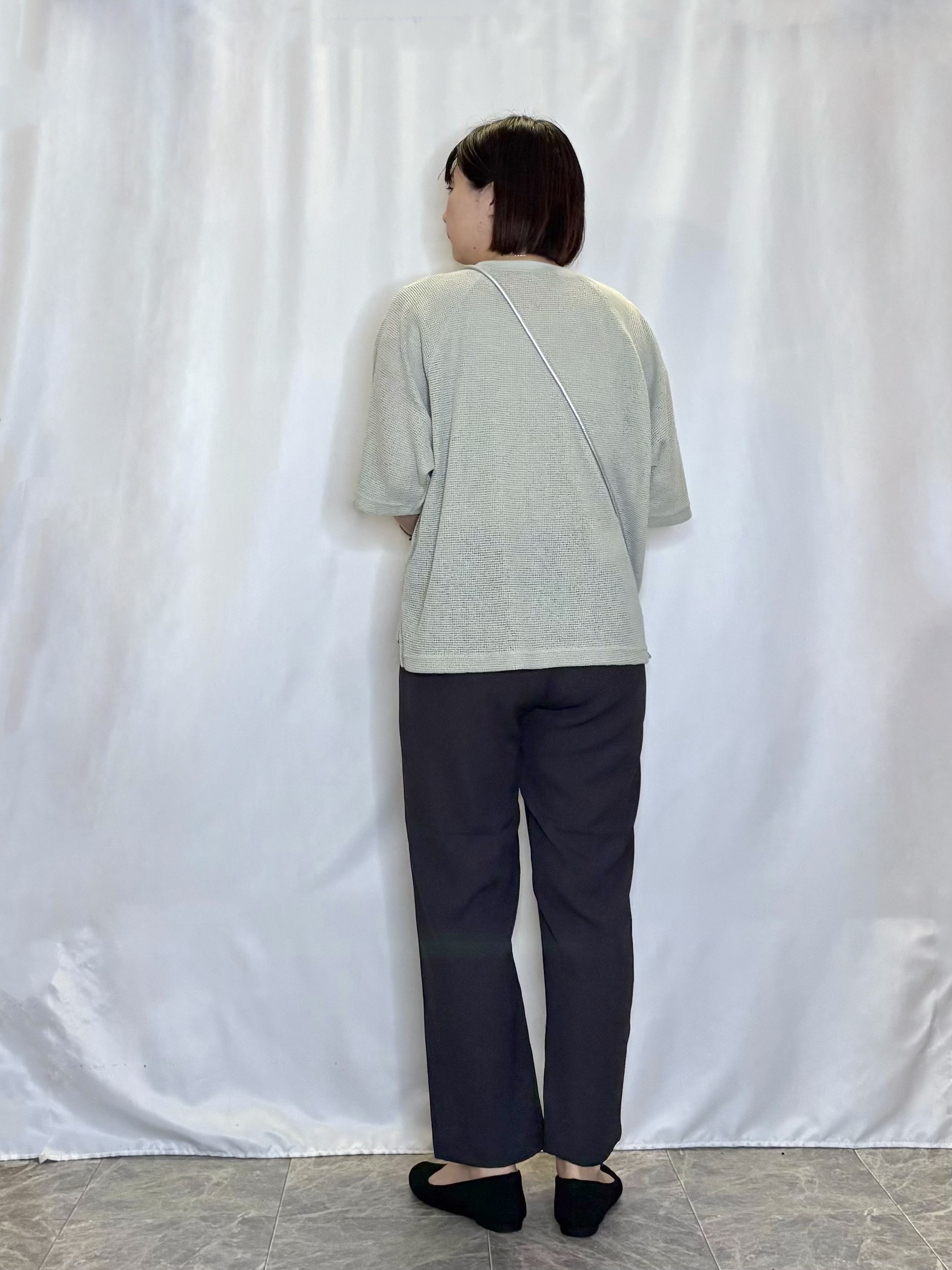 ネリさんの「SHOO･LA･RUE｜【ひんやり/UV/SS-3L/セットアップ可】さらさらぷるん イージーテーパードパンツ」を使ったコーディネート