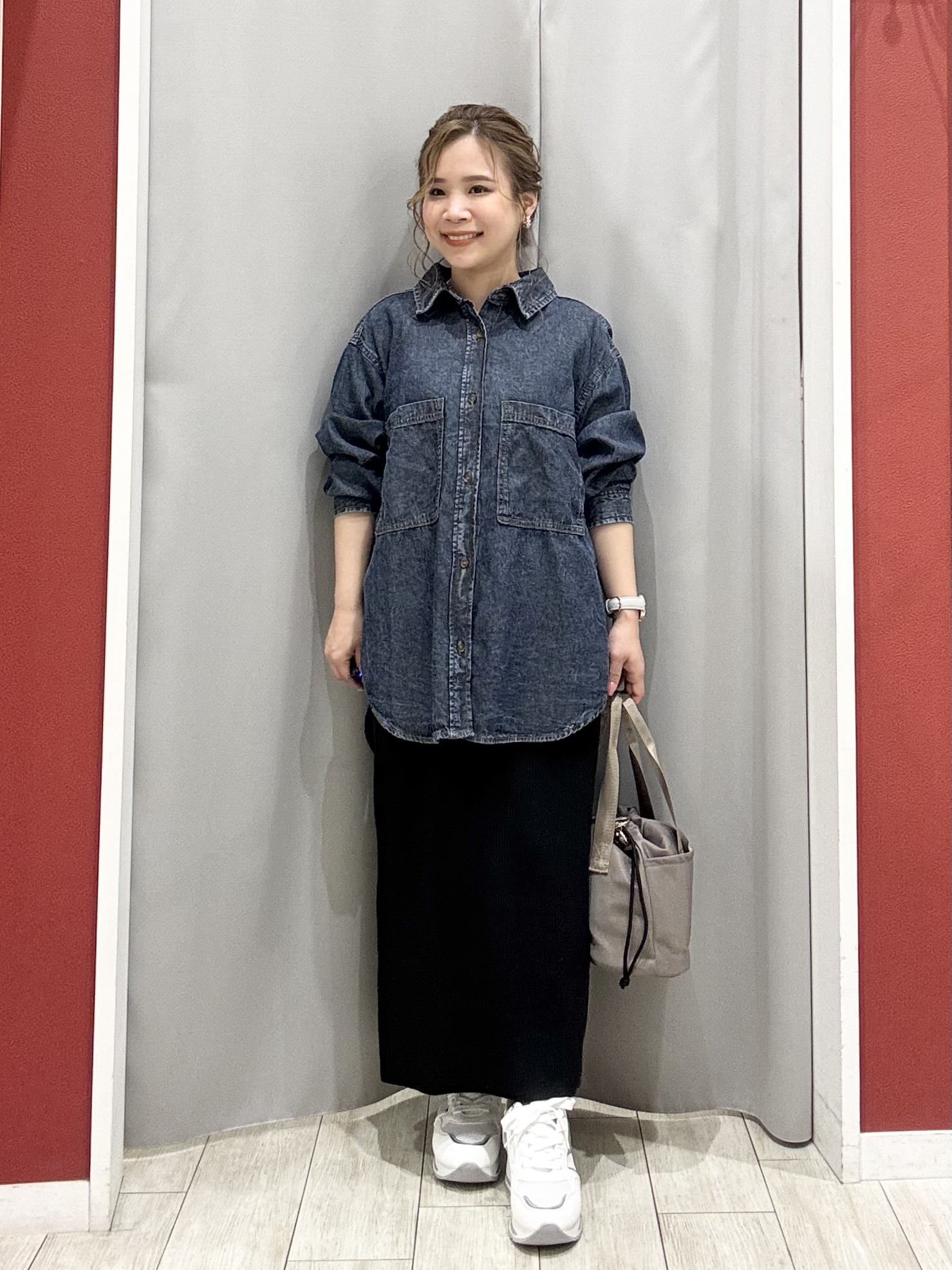 shioさんの「SHOO･LA･RUE｜【前後2WAY/洗濯機可/S-LL】スクエアネックで小顔効果 ランダムテレコタンクトップ」を使ったコーディネート