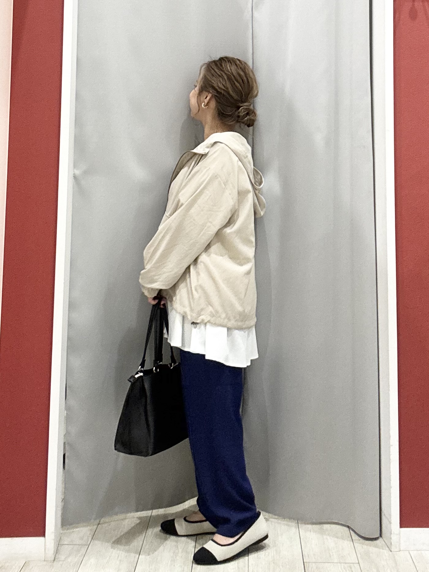 shioさんの「SHOO･LA･RUE｜【UV/抗菌防臭/洗濯機可】体型カバーも叶う 裾切り替えAライントップス」を使ったコーディネート