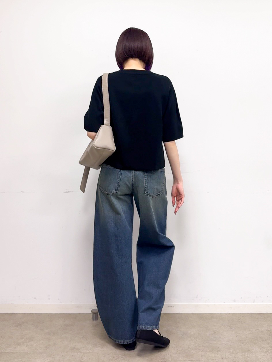 𝐜𝐡𝐢𝐤𝐚さんの「SHOO･LA･RUE｜【S-LL/洗濯機可】金ボタン5分袖カーディガン」を使ったコーディネート
