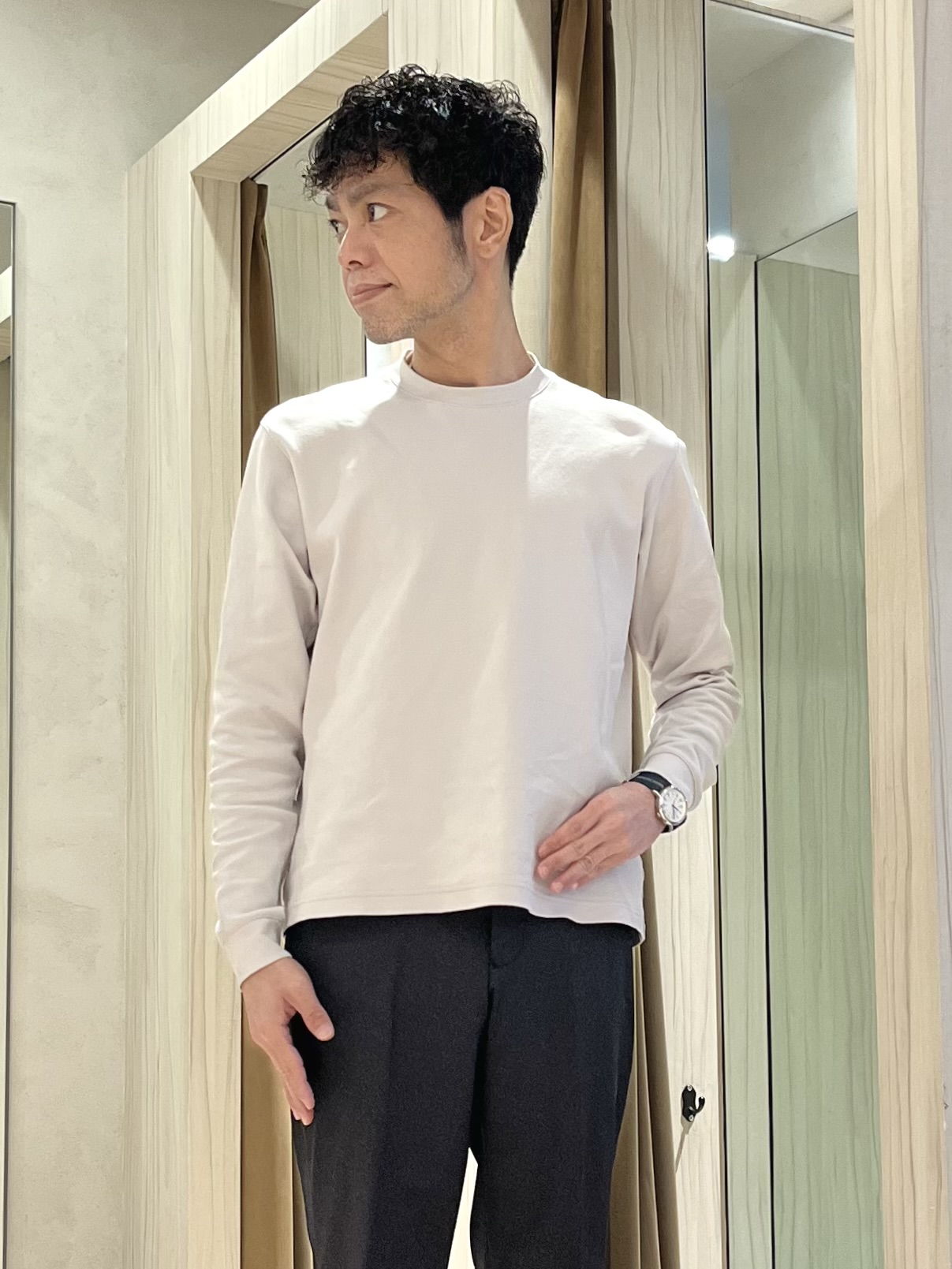 URAさんの「TAKEO KIKUCHI｜【360&deg;ストレッチ／軽量】None Of Stress ライト ジャケット（セットアップ対応）」を使ったコーディネート