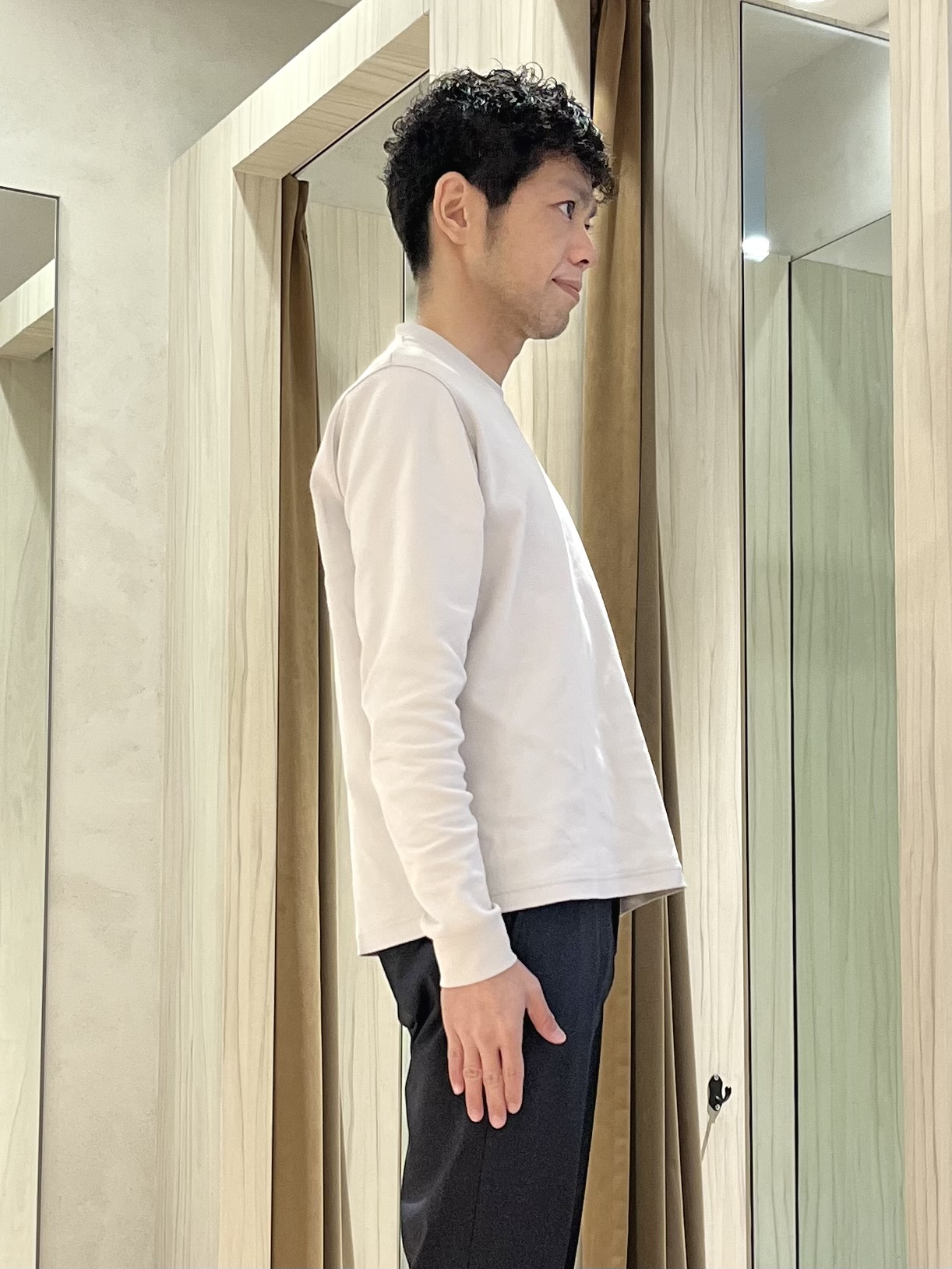URAさんの「TAKEO KIKUCHI｜【360&deg;ストレッチ／軽量】None Of Stress ライト ジャケット（セットアップ対応）」を使ったコーディネート