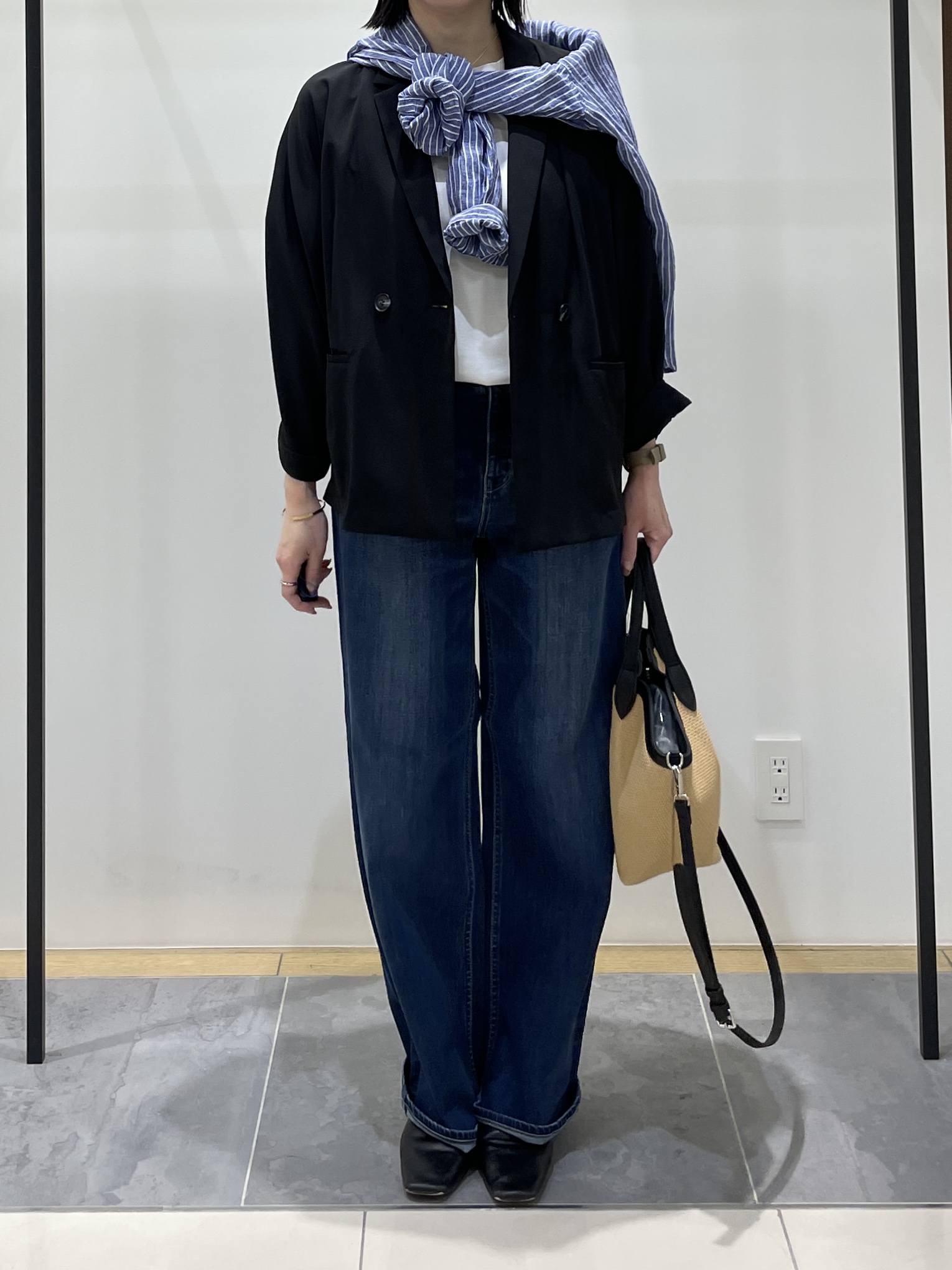 shihoさんの「INDIVI｜【接触冷感／透湿／着る日傘】ドルマンダブルジャケット」を使ったコーディネート