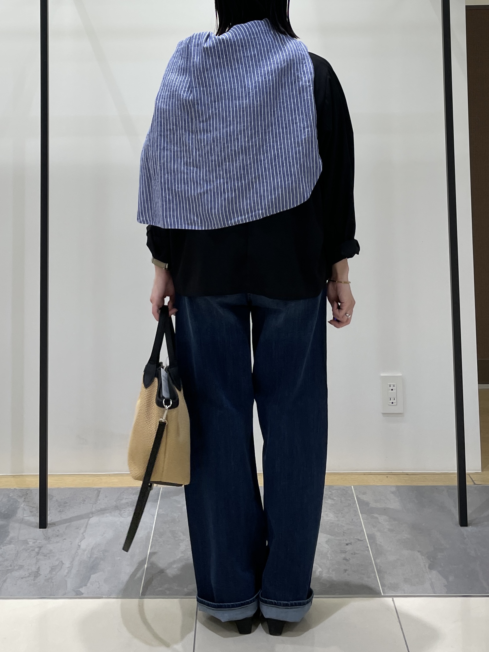 shihoさんの「INDIVI｜【接触冷感／透湿／着る日傘】ドルマンダブルジャケット」を使ったコーディネート